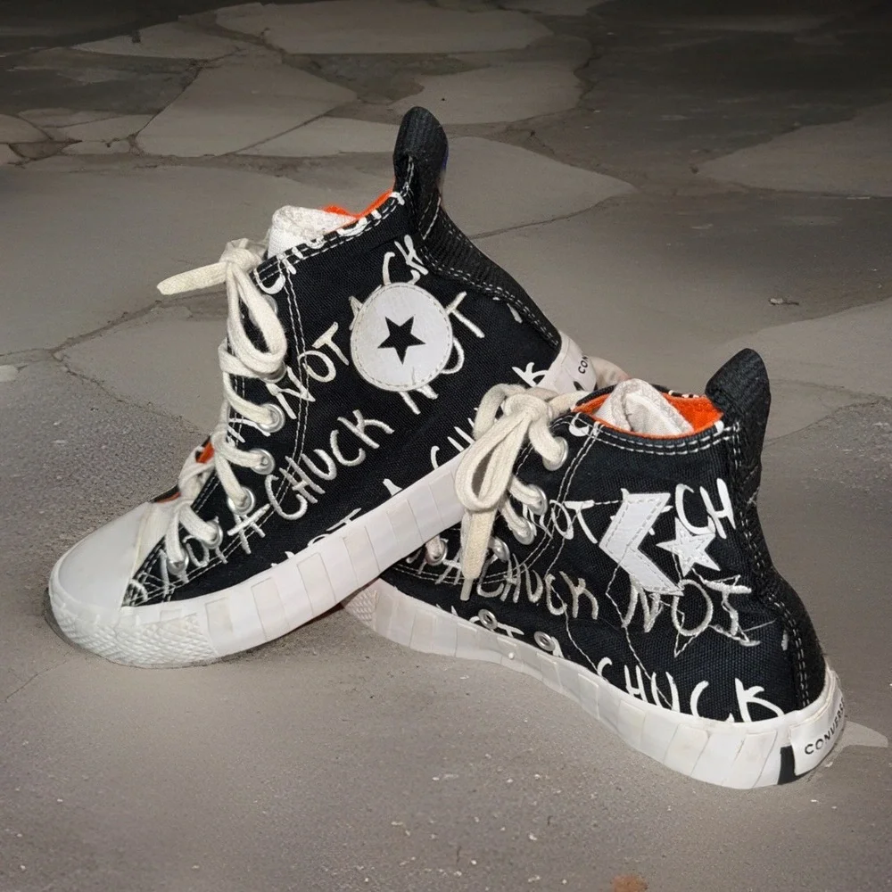 Converse Chuck Taylor All‎ Star High Top Graffiti Not A Chuck Shoes Youth 4
